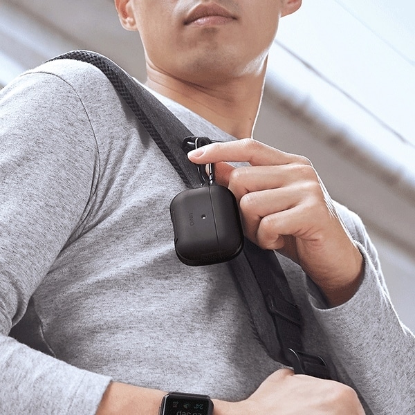 UNIQ Θήκη Valencia για AirPods Pro μαύρη αντιμικροβιακή - Image 3
