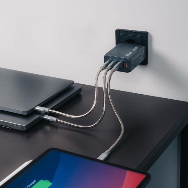 Verbatim Φορτιστής GaN 240W 3xUSB-C/USB-A + Αντάπτορας ΕΕ/ΗΒ/ΗΠΑ GNC-240 32205 - Image 6