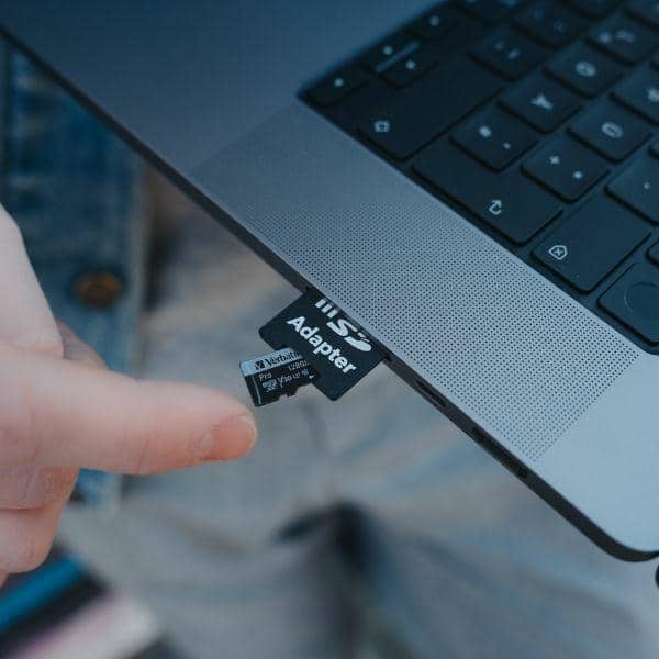 Verbatim Κάρτα microSD 128GB + αντάπτορας Pro U3 μαύρο - Image 3