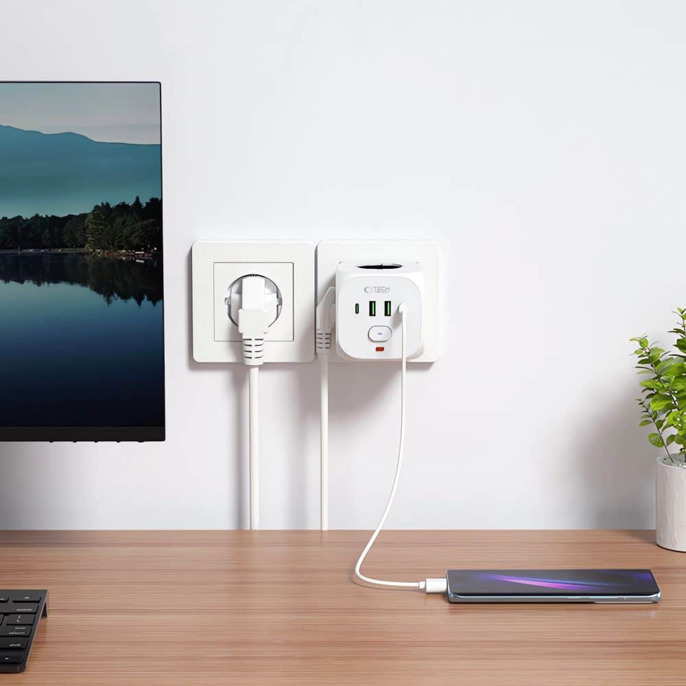 TECH-PROTECT PCL3X4 ΠΡΙΖΑ ΤΡΟΦΟΔΟΣΙΑΣ 2 USB & 2 TYPE-C & 3 ΠΡΙΖΕΣ ΛΕΥΚΕΣ - Image 4